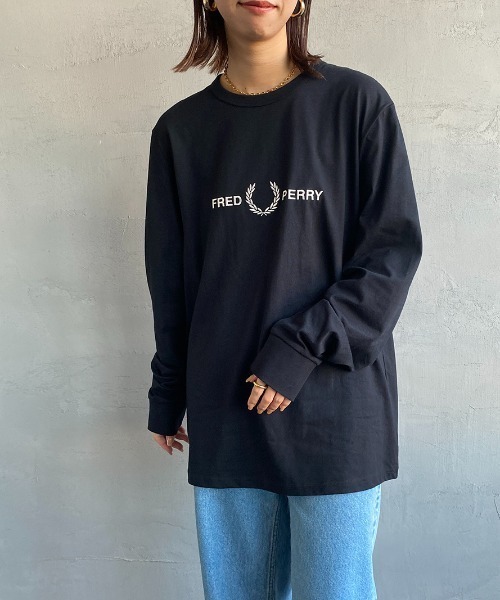 FRED PERRY（フレッドペリー）の「【WEB限定】[FRED PERRY/フレッドペリー] ブランドロゴデザイン ロングスリーブTシャツ（Tシャツ/カットソー・レディース・ブラック・M/L/S）」の8枚目の写真