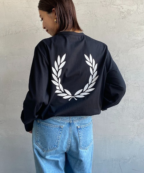FRED PERRY（フレッドペリー）の「【WEB限定】[FRED PERRY/フレッドペリー] ブランドロゴデザイン ロングスリーブTシャツ（Tシャツ/カットソー・レディース・ブラック・M/L/S）」の15枚目の写真