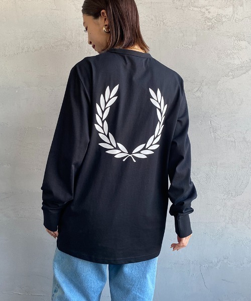 FRED PERRY（フレッドペリー）の「【WEB限定】[FRED PERRY/フレッドペリー] ブランドロゴデザイン ロングスリーブTシャツ（Tシャツ/カットソー・レディース・ブラック・M/L/S）」の9枚目の写真