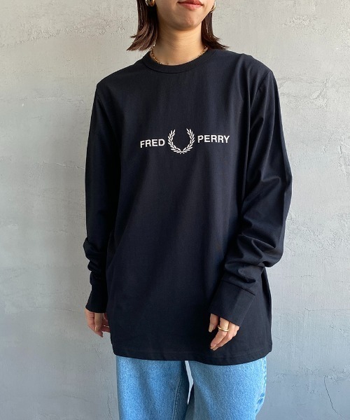 FRED PERRY（フレッドペリー）の「【WEB限定】[FRED PERRY/フレッドペリー] ブランドロゴデザイン ロングスリーブTシャツ（Tシャツ/カットソー・レディース・ブラック・M/L/S）」の12枚目の写真