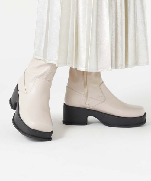 archives（アルシーヴ）の「厚底ストレッチブーツ（ブーツ・レディース・アイボリー/ブラック・MEDIUM/LARGE）」の9枚目の写真