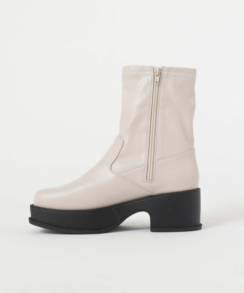 archives（アルシーヴ）の「厚底ストレッチブーツ（ブーツ・レディース・アイボリー/ブラック・MEDIUM/LARGE）」の13枚目の写真