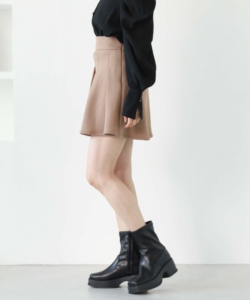 archives（アルシーヴ）の「厚底ストレッチブーツ（ブーツ・レディース・アイボリー/ブラック・MEDIUM/LARGE）」の21枚目の写真