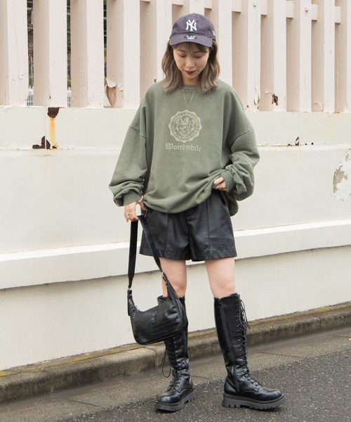 WEGO（ウィゴー）の「WEGO/ヘビーウエイト ピグメントプルオーバー（スウェット・メンズ・スミクロ/レッド/カーキ・MEDIUM/LARGE）」の10枚目の写真