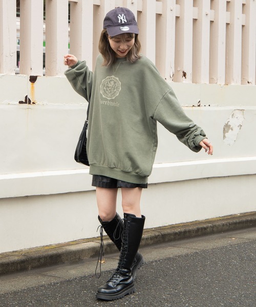 WEGO（ウィゴー）の「WEGO/ヘビーウエイト ピグメントプルオーバー（スウェット・メンズ・スミクロ/レッド/カーキ・MEDIUM/LARGE）」の9枚目の写真