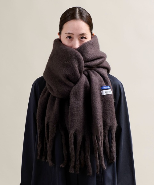 CALIFORNIA OUTFITTERS（カリフォルニア アウトフィッターズ）の「STD 【ボリュームフリンジマフラー】太フリンジ ボリューム ストールマフラー ふわふわ（マフラー・レディース・ブラウン/ベージュ系その他/ベージュ系その他2/オレンジ系その他2/ベージュ系/オレンジ系/ライトグレー/ブラック系/ブルー系/ダークグレー/ブルー系その他/グリーン系その他/オレンジ系その他/ブルー系その他2/ピンク系その他/ライトベージュ/アイボリー/ライトブルー/ブラック/コバルトブルー/ブラック系その他/オレンジ系その他3/ベージュ系その他3/パープル系その他/レッド系その他/ブラウン系その他/グリーン/ライム/コーラルピンク/グリーン系その他2/ダークブラウン・ONE SIZE）」の7枚目の写真