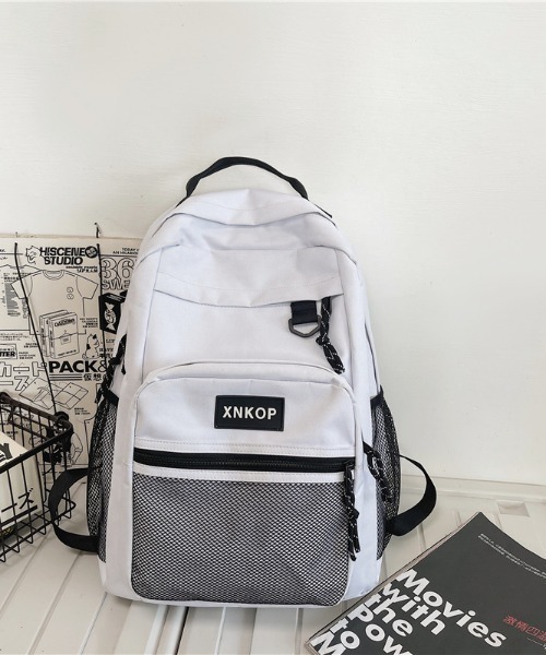【極美品】 北欧、暮らしの道具店 NORMALLY バックパック リュック 白 新商品】シンプルに、機能美を追求して。「NORMALLY」からバック