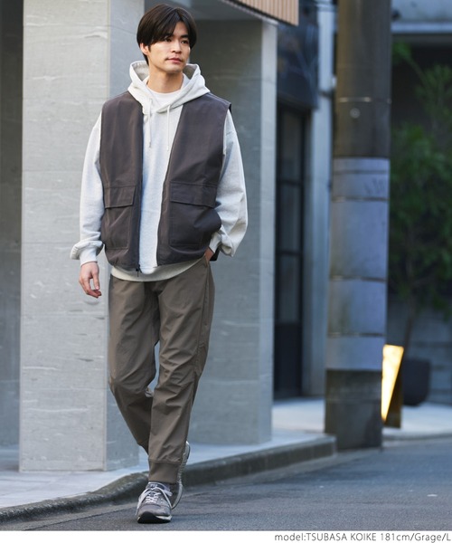 coca(coca)(コカ)の「メンズ リブイージーパンツ(その他パンツ・メンズ・ブラック/グレイッシュベージュ・M/L/XL)」の4枚目の写真