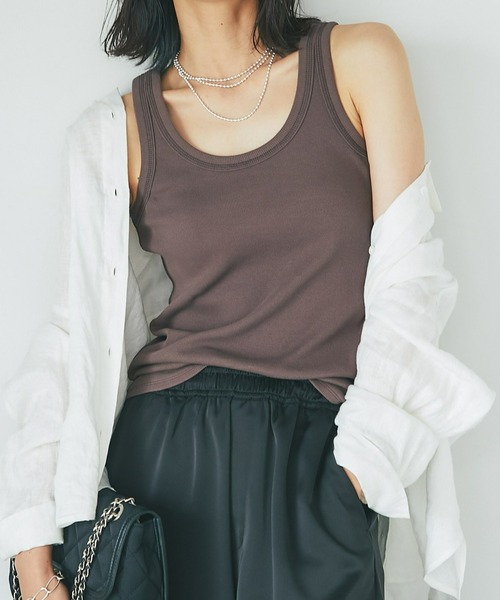 RIVE DROITE（リヴドロワ）の「テレコUネックタンク（タンクトップ・レディース・ブラック/オフホワイト/ベージュ/ブラウン・FREE）」の3枚目の写真