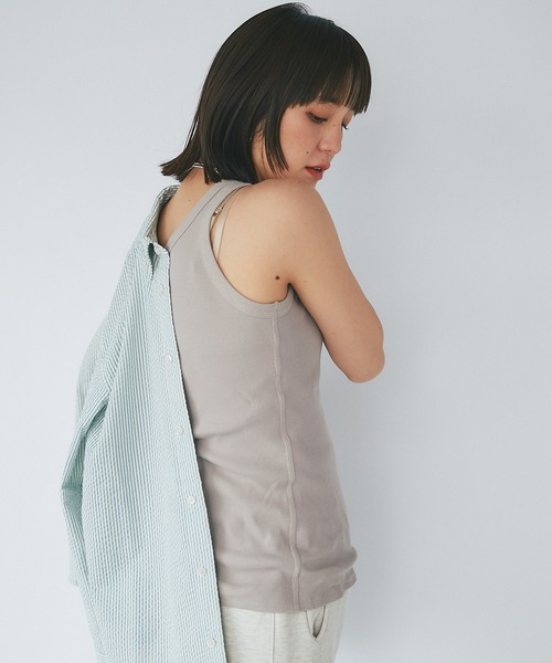 RIVE DROITE（リヴドロワ）の「テレコUネックタンク（タンクトップ・レディース・ブラック/オフホワイト/ベージュ/ブラウン・FREE）」の7枚目の写真