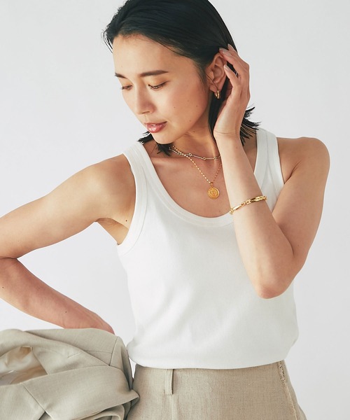 RIVE DROITE（リヴドロワ）の「テレコUネックタンク（タンクトップ・レディース・ブラック/オフホワイト/ベージュ/ブラウン・FREE）」の13枚目の写真