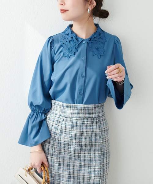 natural couture(ナチュラルクチュール)の「大人レース衿ブラウス(シャツ/ブラウス・レディース・オフホワイト/グレイッシュベージュ/ブルー・FREE)」の14枚目の写真