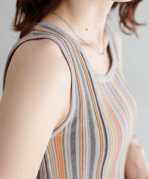 DISCOAT(ディスコート)の「【WEB限定】【前後2WAY】マルチストライプノースリーブ(タンクトップ・レディース・ライトベージュ/グリーン/オレンジ・FREE)」の12枚目の写真