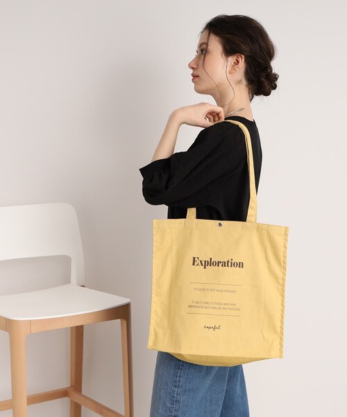 SHOO・LA・RUE（シューラルー）の「◆スクエアビッグトートバッグ（トートバッグ・レディース・ワインレッド/アイボリー/イエロー/ブルー/グレー/ブラック・00）」の16枚目の写真