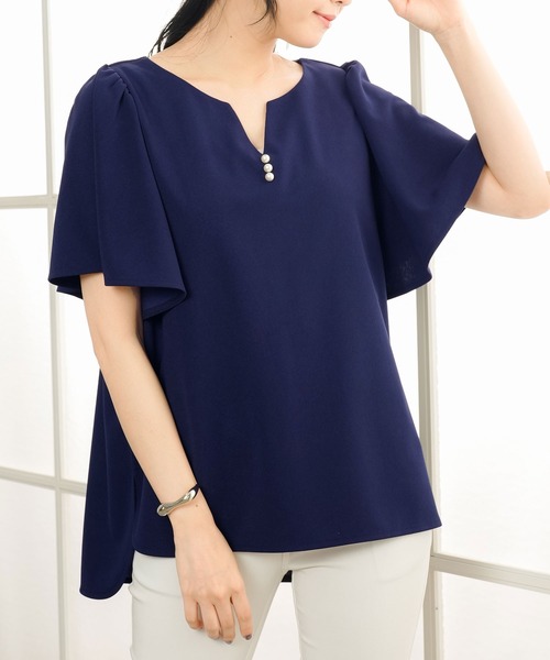 【接触冷感】フロントパールフレアブラウス