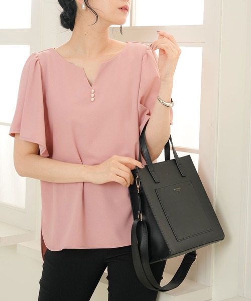 【接触冷感】フロントパールフレアブラウス