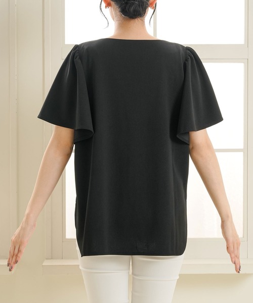 【接触冷感】フロントパールフレアブラウス