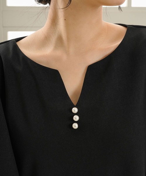 【接触冷感】フロントパールフレアブラウス