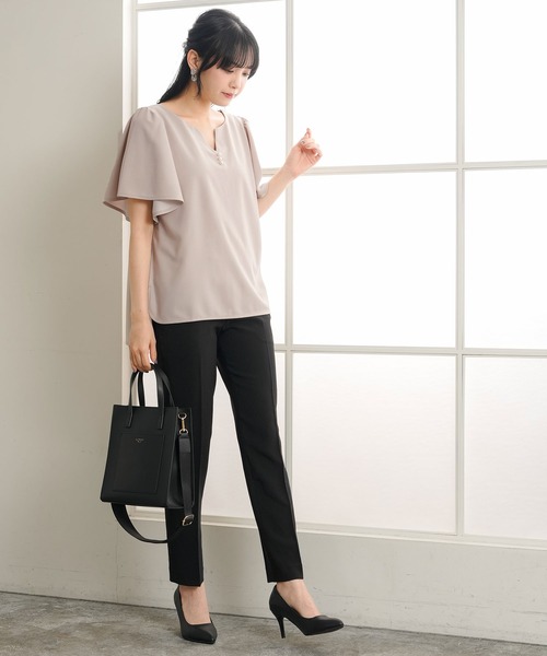 Newlyme(ニューリーミー)の「【接触冷感】フロントパールフレアブラウス(シャツ/ブラウス・レディース・ブラック/グレー/ホワイト/ベビーピンク/ネイビー・X-LARGE/XX-LARGE/MEDIUM/LARGE)」の10枚目の写真
