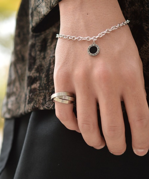 BROTHERHOOD(ブラザーフッド)の「【BROTHERHOOD】プレーンフラットトリプルリングv1「サージカルステンレス」(リング・メンズ・シルバー・MEDIUM/LARGE)」の14枚目の写真