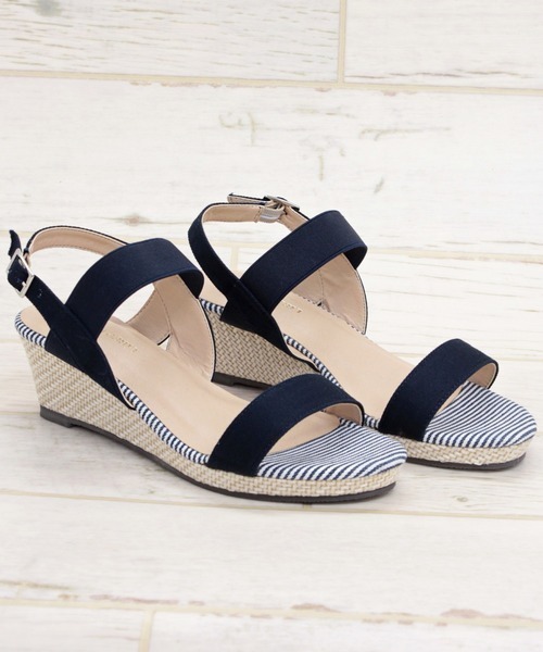 LibertyDoll(リバティードール)の「LibertyDoll/ゴムフィットサンダル(5553)(サンダル・レディース・ネイビー/ベージュ・L)」の2枚目の写真