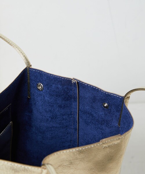 FREAK'S STORE（フリークスストア）の「【限定展開】cache cache/カシュカシュ　クラッシュメタリックバケツトート（ショルダーバッグ・レディース・ゴールド/シルバー/ブラック・ONE SIZE）」の18枚目の写真