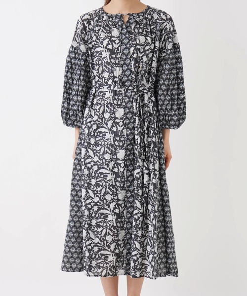 Brahmin（ブラーミン）の「【BRAHMIN】フラワープリントワンピース（ワンピース・レディース・ブラック・2）」の7枚目の写真