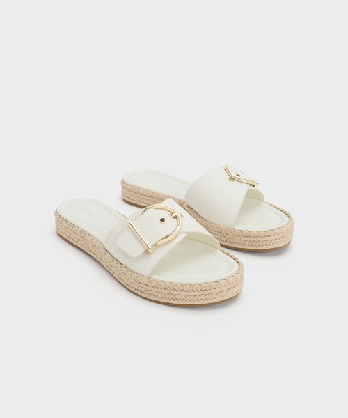 CHARLES & KEITH(チャールズ & キース)の「バックルストラップ エスパドリーユフラット(サンダル・レディース・オフホワイト/ブラック・22.5cm/23cm/23.5cm/24.5cm/25cm/25.5cm)」の7枚目の写真