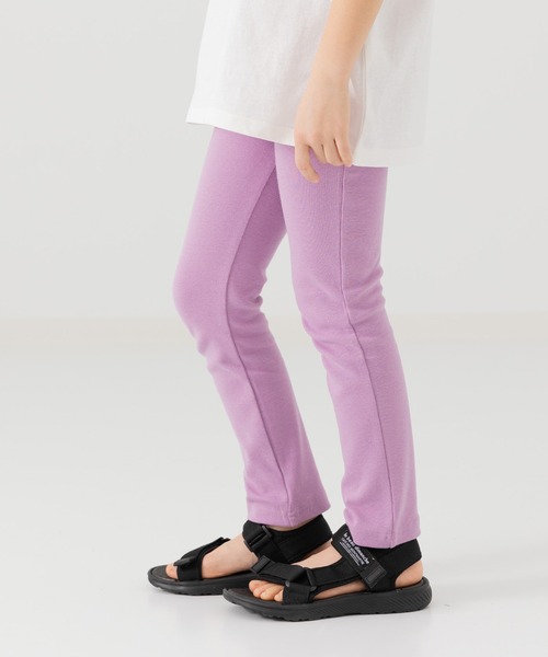 chil2（チルツー）の「全18色 カラバリストレッチパンツ（その他パンツ・キッズ・ワインレッド/ネイビー/ホワイト/ブルー/ブラック/サックスブルー/グリーン/グレー/モカ/ラベンダー/ミント/ライトブルー/オレンジ/マスタード/カーキ/ピンク/ベージュ/パープル・150cm/140cm/100cm/110cm/90cm/120cm/80ｃｍ/130cm）」の14枚目の写真