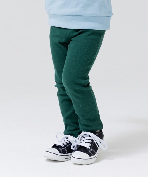 chil2（チルツー）の「全18色 カラバリストレッチパンツ（その他パンツ・キッズ・ワインレッド/ネイビー/ホワイト/ブルー/ブラック/サックスブルー/グリーン/グレー/モカ/ラベンダー/ミント/ライトブルー/オレンジ/マスタード/カーキ/ピンク/ベージュ/パープル・150cm/140cm/100cm/110cm/90cm/120cm/80ｃｍ/130cm）」の7枚目の写真