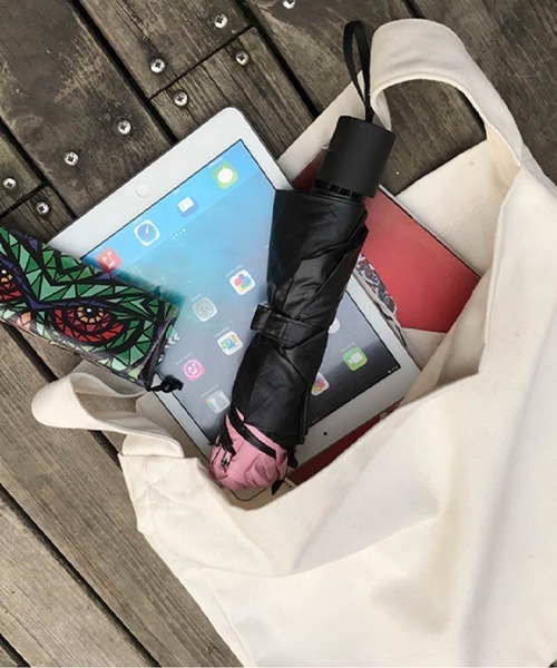 ad thie(アドティエ)の「ポケット付き キャンバス ショルダー(ショルダーバッグ・レディース・ブラック/ナチュラル・FREE)」の9枚目の写真