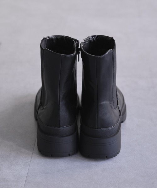 CIAOPANIC TYPY（チャオパニックティピー）の「ZIP付きサイドゴアブーツ（ブーツ・レディース・オフホワイト/ブラック・SMALL/MEDIUM/LARGE）」の8枚目の写真