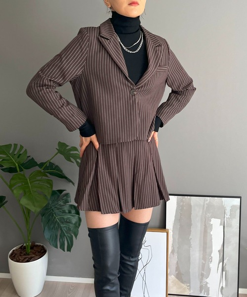 Jewelobe（ジュエローブ）の「ピンストライプジャケット×プリーツスカート セットアップ（セットアップ・レディース・ブラック/ブラウン・FREE）」の14枚目の写真