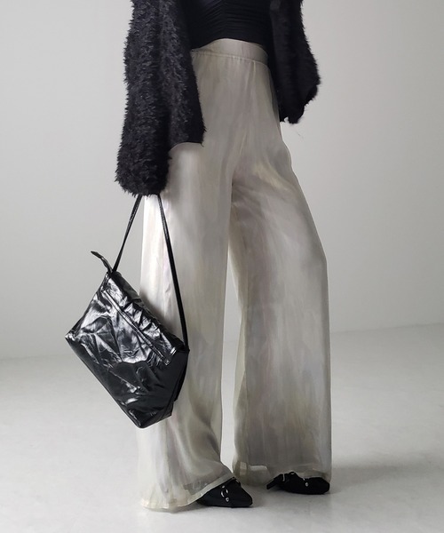 me+em select(ミームセレクト)の「【 裏地付き 】オーロラグロスオーガンジーワイドパンツ / Aurora gloss organdy wide pants(その他パンツ・レディース・アイボリー/ネイビー・MEDIUM/SMALL)」の6枚目の写真