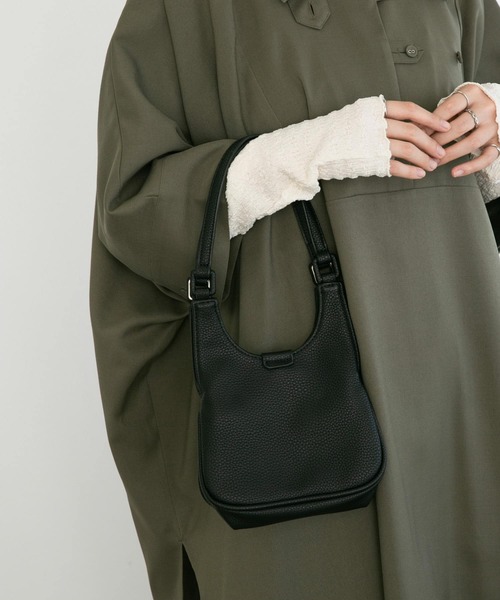 KBF（ケイビーエフ）の「ダブルポケットミニBAG（ハンドバッグ・レディース・ブラック/シルバー/ホワイト・ONE）」の11枚目の写真