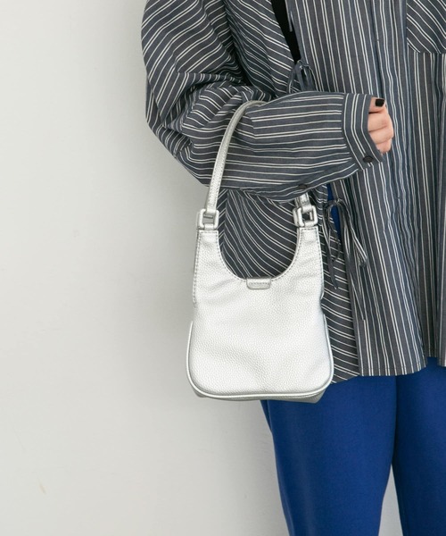 KBF（ケイビーエフ）の「ダブルポケットミニBAG（ハンドバッグ・レディース・ブラック/シルバー/ホワイト・ONE）」の16枚目の写真