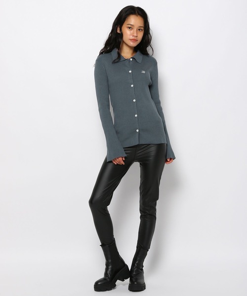 FOREVER 21(フォーエバー トゥエンティーワン)の「【2023AW】コンパクトニットカーディガン(カーディガン/ボレロ・レディース・ブルー/レッド・FREE)」の3枚目の写真