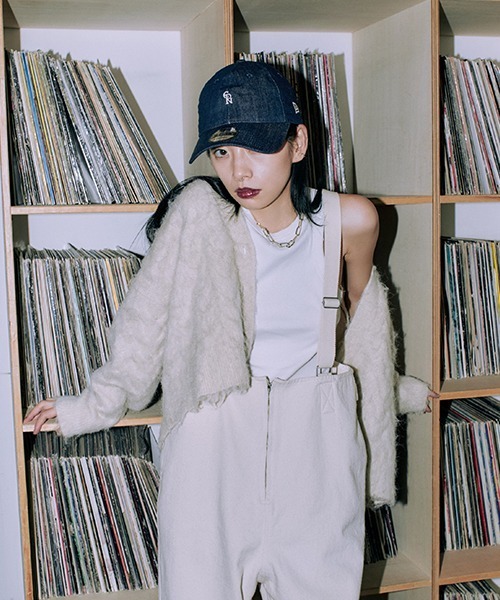 CREDONA（クレドナ）の「コード刺繍バックロゴカーデ（カーディガン