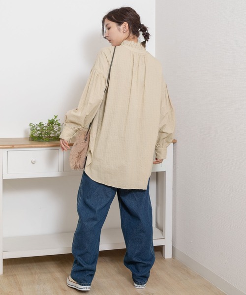 POU DOU DOU（プードゥドゥ）の「スタンドフリルブラウス（シャツ/ブラウス・レディース・オフホワイト/ベージュ/ブルー・3）」の9枚目の写真