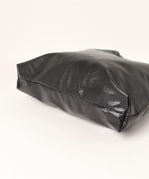 cache cache（カシュ カシュ）の「カシュカシュ cachecache / メタリックシャーリングポケッタブルトート（ショルダーバッグ・レディース・ゴールド/ブラック/シルバー・FREE）」の22枚目の写真