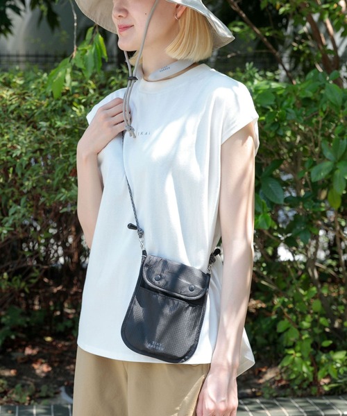 EKAL(エカル)の「TINY GARDEN PRODUCTS マルチサコッシュ(ショルダーバッグ・レディース・ホワイト系その他/ブラック/グレー・ONE)」の9枚目の写真