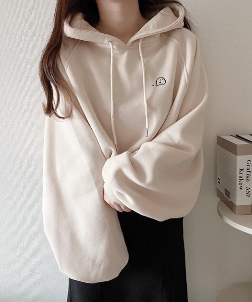 Nana(ナナ)（ナナ）の「オバケ刺繍ボリュームパーカー（パーカー・レディース・ホワイト/ベージュ・X-LARGE/SMALL/MEDIUM/LARGE）」の11枚目の写真