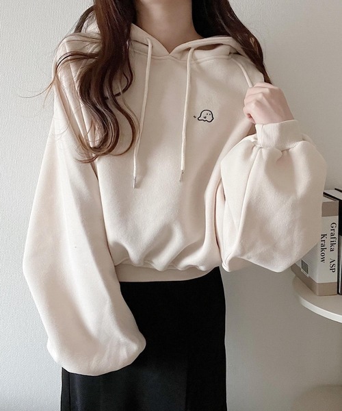 Nana(ナナ)（ナナ）の「オバケ刺繍ボリュームパーカー（パーカー・レディース・ホワイト/ベージュ・X-LARGE/SMALL/MEDIUM/LARGE）」の16枚目の写真