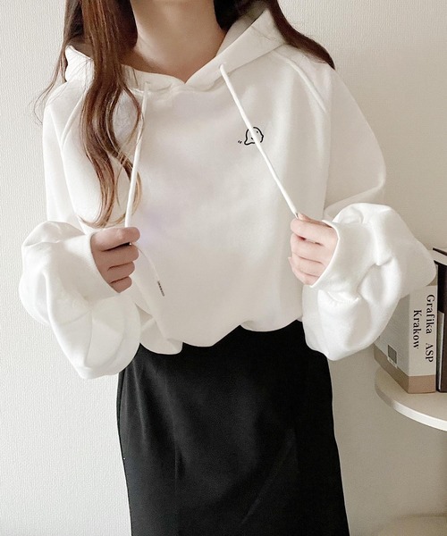 Nana(ナナ)（ナナ）の「オバケ刺繍ボリュームパーカー（パーカー・レディース・ホワイト/ベージュ・X-LARGE/SMALL/MEDIUM/LARGE）」の18枚目の写真