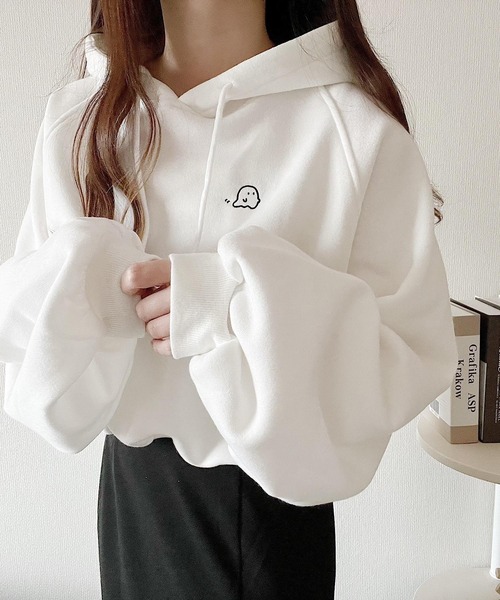 Nana(ナナ)（ナナ）の「オバケ刺繍ボリュームパーカー（パーカー・レディース・ホワイト/ベージュ・X-LARGE/SMALL/MEDIUM/LARGE）」の21枚目の写真