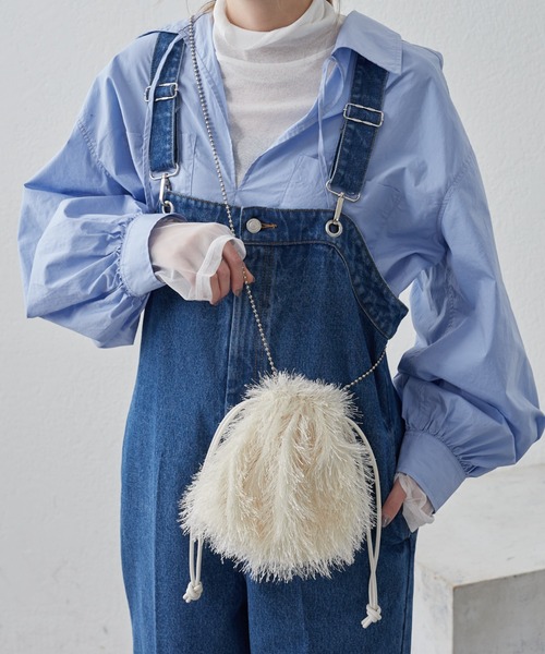 CIAOPANIC TYPY（チャオパニックティピー）の「ボールチェーン付きフリンジ巾着BAG（ショルダーバッグ・レディース・アイボリー/ブラック/グレー/ブルー・ONE SIZE）」の6枚目の写真