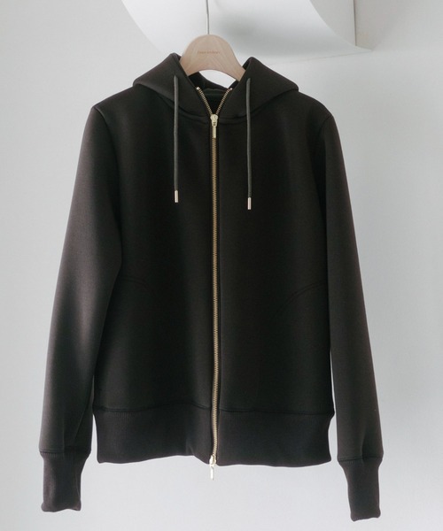 Doux archives（ドゥアルシーヴ）の「ダンボールジップパーカー（パーカー・レディース・ベージュ/ネイビー/オフホワイト/チャコールグレー・FREE）」の2枚目の写真