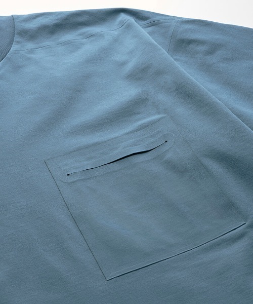 DESCENTE ALLTERRAIN(デサント オルテライン)の「【ALLTERRAIN】シームレス Tシャツ(Tシャツ/カットソー・メンズ・グリーン系その他/ブラック/ホワイト・M/L/S/XL)」の4枚目の写真