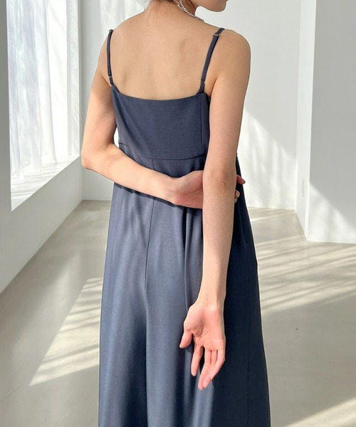 Olu.（オルドット）の「タックワイドオールインワン（つなぎ/オールインワン・レディース・ベージュ/ネイビー・1/0）」の8枚目の写真