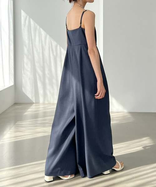 Olu.（オルドット）の「タックワイドオールインワン（つなぎ/オールインワン・レディース・ベージュ/ネイビー・1/0）」の7枚目の写真